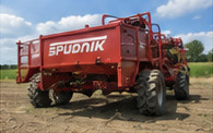 2011 Spudnik 6440 Digger, rear view